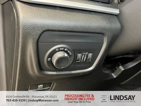 New 2025 Jeep Grand Cherokee Altitude AWD/4WD image 30