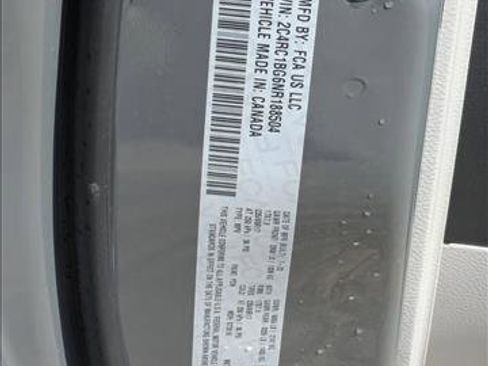 Used 2022 Chrysler Pacifica Touring-L FWD image 20