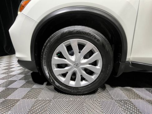 Used 2019 Nissan Rogue S image 26