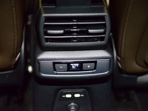 Certified 2025 Audi Q4 e-tron Premium w/ Convenience Package image 23