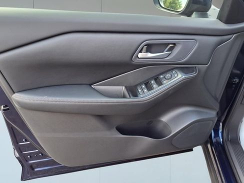 New 2026 Nissan Rogue SV image 11