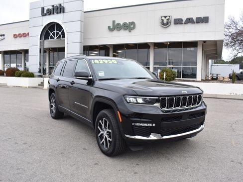 Used 2025 Jeep Grand Cherokee L Limited w/ Trailer Tow Package image 1