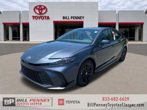 New 2026 Toyota Camry SE FWD image 1