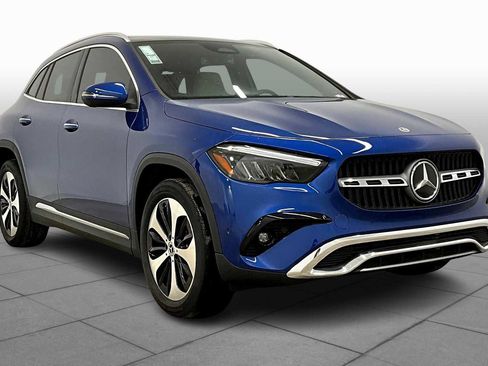 New 2025 Mercedes-Benz GLA 250 image 2
