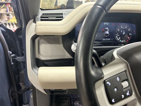 Used 2022 Land Rover Defender 110 S AWD/4WD image 20