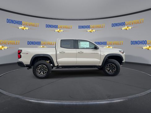 New 2026 Chevrolet Colorado ZR2 w/ Technology Package AWD/4WD image 12