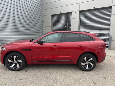 Used 2025 Jaguar F-PACE R-Dynamic S image 2