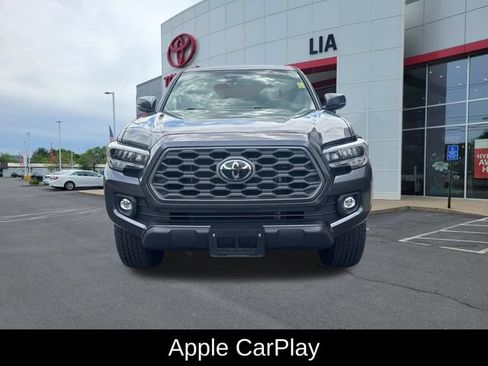 Used 2023 Toyota Tacoma TRD Off-Road w/ Black Out Package (TMS) AWD/4WD image 9