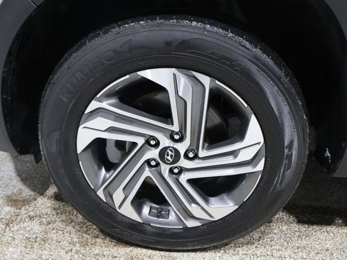 Used 2023 Hyundai Santa Fe SE image 9