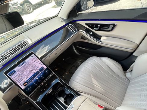 Used 2023 Mercedes-Benz S 500 4MATIC image 17