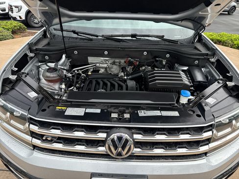 Used 2019 Volkswagen Atlas SEL R-Line AWD/4WD image 17
