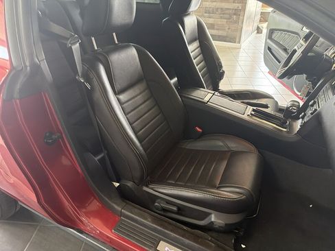 Used 2012 Ford Mustang GT Premium w/ GT Coupe Accessory Pkg 4 RWD image 16