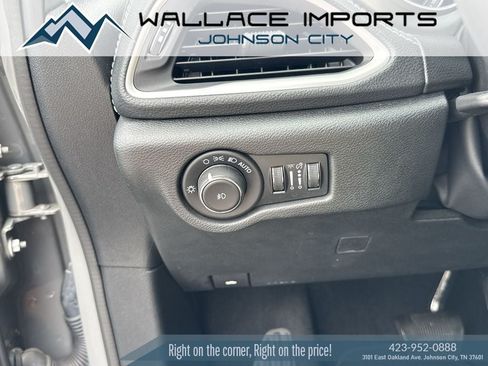 Used 2023 Chrysler Pacifica Touring-L w/ S Appearance Package AWD/4WD image 31