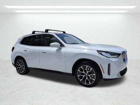 New 2025 BMW X3 xDrive30i w/ Convenience Package AWD/4WD image 2