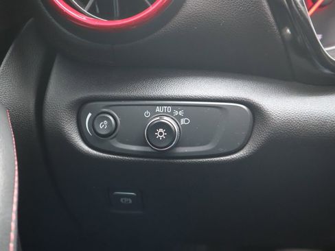 Used 2019 Chevrolet Blazer RS w/ Sun and Wheels Package image 25