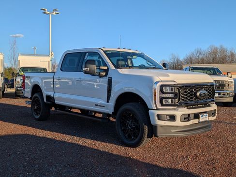 New 2025 Ford F250 Lariat w/ Lariat Ultimate Package image 2
