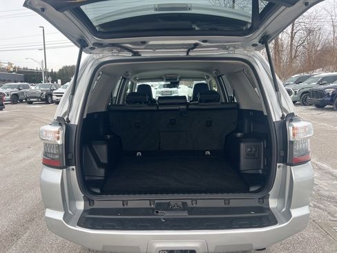 Used 2024 Toyota 4Runner SR5 Premium image 4