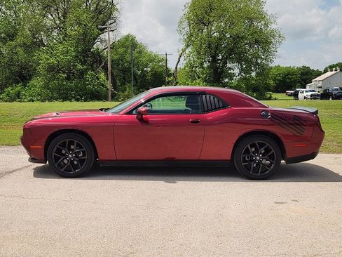 Used 2023 Dodge Challenger SXT w/ Blacktop Package RWD image 4