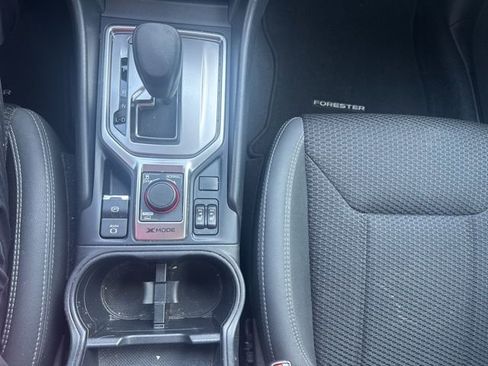 Used 2019 Subaru Forester Premium w/ All-Weather Package AWD/4WD image 23