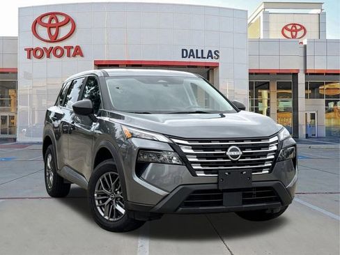 Used 2024 Nissan Rogue S AWD/4WD image 1