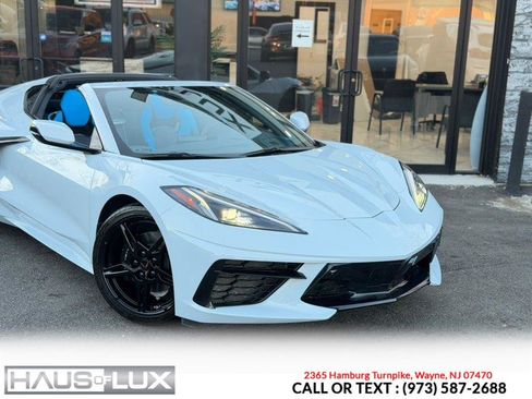 Used 2022 Chevrolet Corvette 2dr Stingray Cpe w/3LT image 3