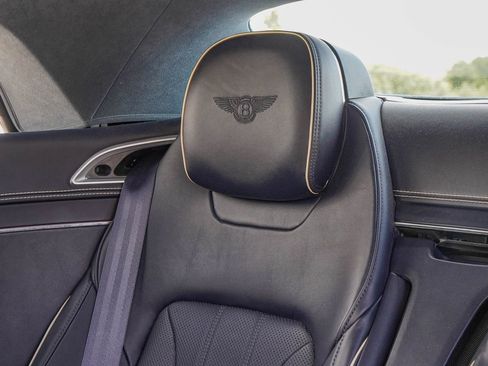 Used 2021 Bentley Continental GT image 45