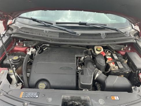 Used 2016 Ford Explorer XLT w/ Equipment Group 202A image 14