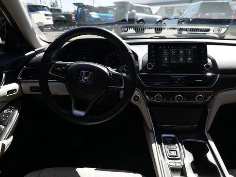 Used 2018 Honda Accord EX-L image 10