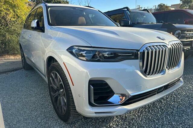 Used 2021 BMW X7 xDrive40i w/ Premium Package AWD/4WD image 2