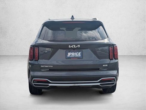 Used 2023 Kia Sorento SX Prestige image 7