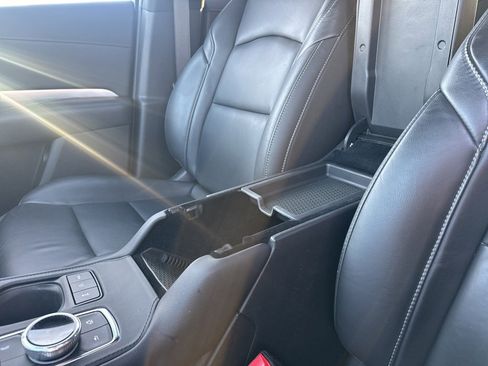 Used 2022 Cadillac XT4 Premium Luxury w/ Enhanced Visibility Package image 31