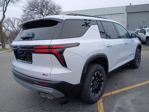 New 2026 Chevrolet Traverse Z71 w/ Enhanced Driving Package image 4