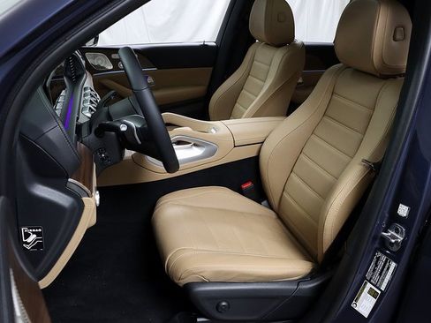 Certified 2025 Mercedes-Benz GLE 350 4MATIC image 10