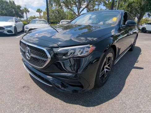 Used 2025 Mercedes-Benz E 350 4MATIC Sedan image 20