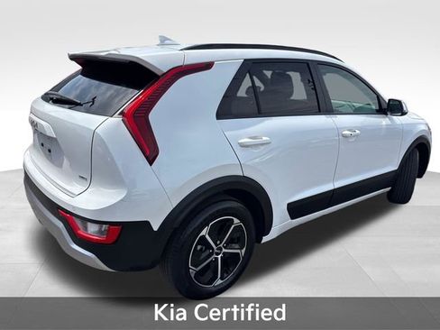 Used 2023 Kia Niro EX FWD image 8