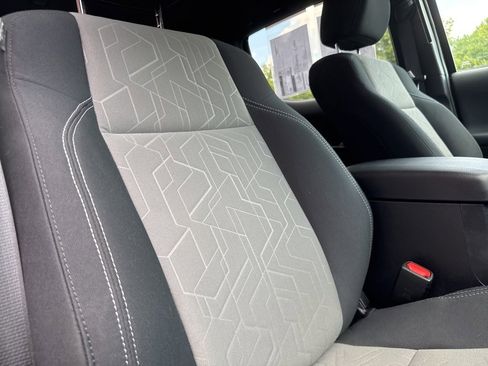 Used 2023 Toyota Tacoma TRD Off-Road image 59