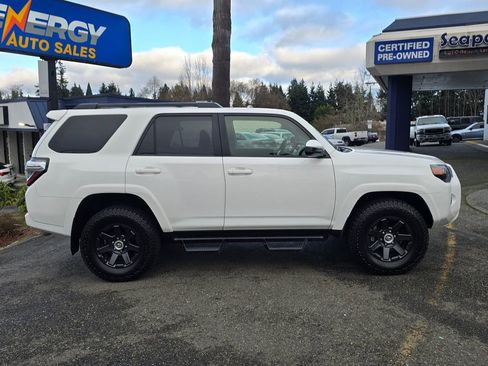 Used 2022 Toyota 4Runner Trail Special Edition image 2