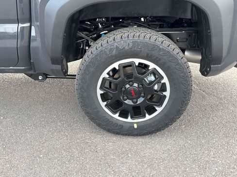 New 2026 Toyota Tacoma TRD Off-Road w/ TRD Off Road Premium Package AWD/4WD image 6