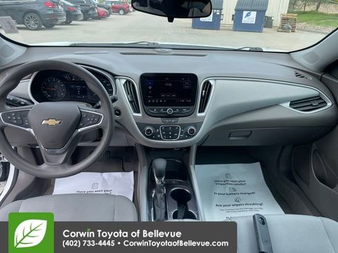Used 2024 Chevrolet Malibu LT FWD image 20