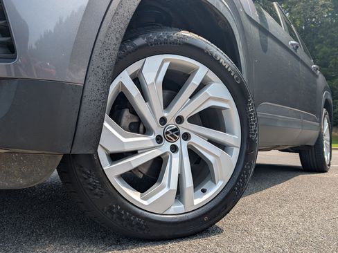 Used 2021 Volkswagen Atlas SE w/ Panoramic Sunroof Package FWD image 37