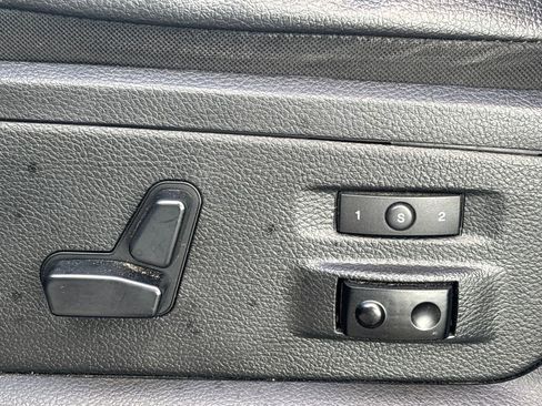 Used 2017 RAM 2500 Laramie w/ Convenience Group image 9