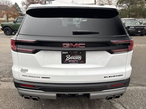 Used 2025 GMC Acadia Elevation image 6