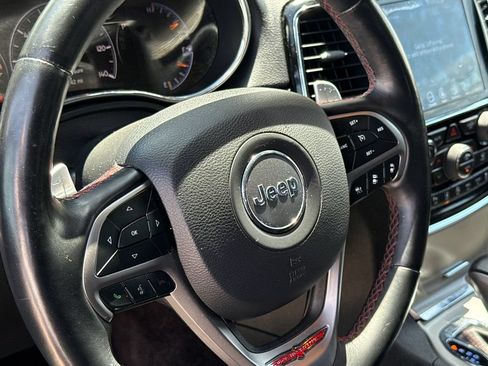 Used 2019 Jeep Grand Cherokee Trailhawk AWD/4WD image 29