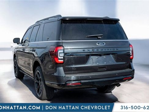 Used 2023 Ford Expedition Limited image 35