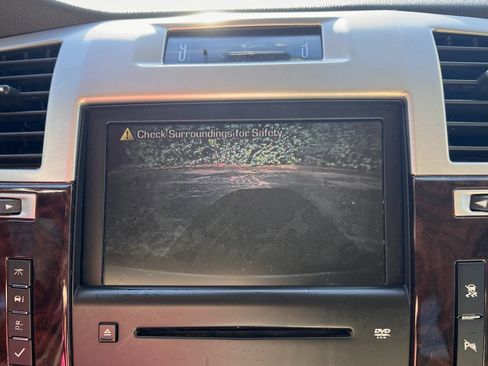 Used 2009 Cadillac Escalade ESV 2WD image 26