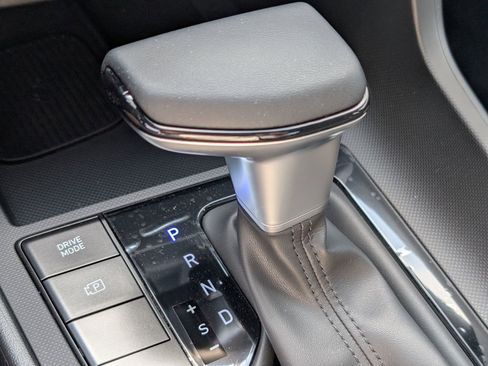 New 2025 Hyundai Elantra Sport image 11