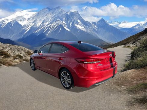 Used 2018 Hyundai Elantra Limited image 3