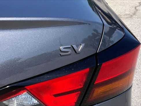 Used 2024 Nissan Altima 2.5 SV FWD image 9