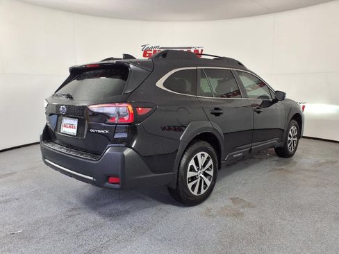 Used 2025 Subaru Outback Premium w/ Popular Package #1A AWD/4WD image 6
