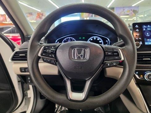 Used 2019 Honda Accord EX image 10